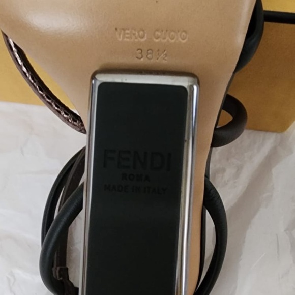 Fendi Wedge Heels Size 38.5 - Picture 3 of 7